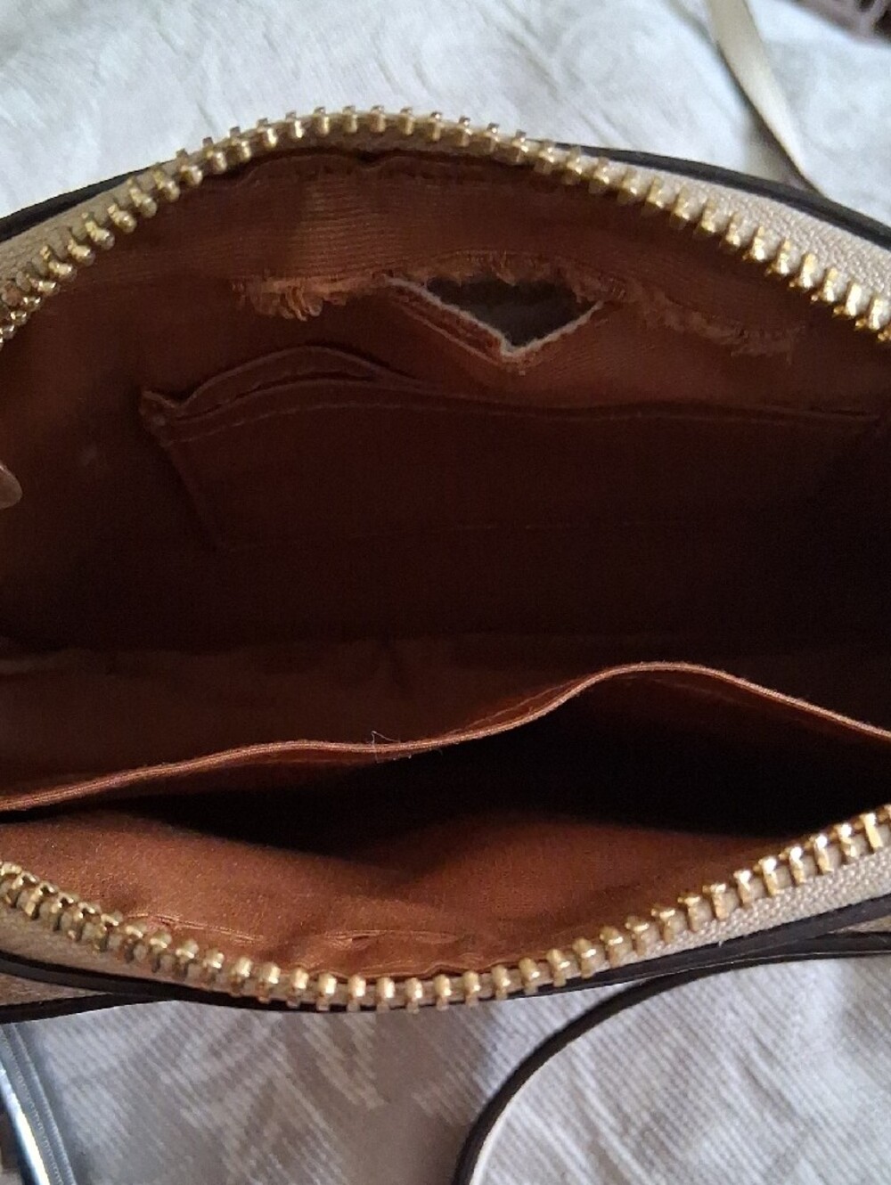 Coach Beige Signature Crossbody with Gold Logo - Picture 7 of 8